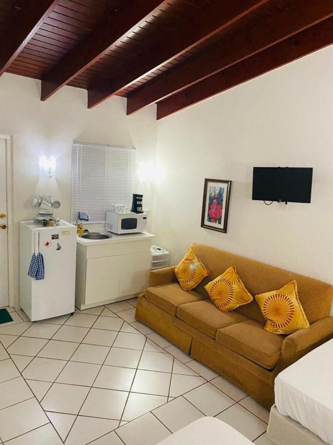 Courtesy Apartments Aruba Oranjestad Exteriör bild