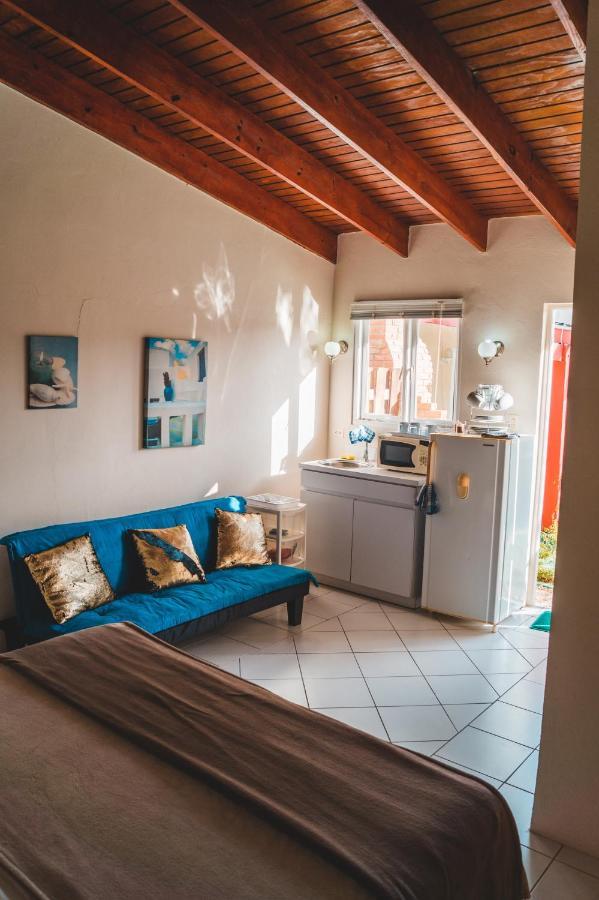 Courtesy Apartments Aruba Oranjestad Exteriör bild
