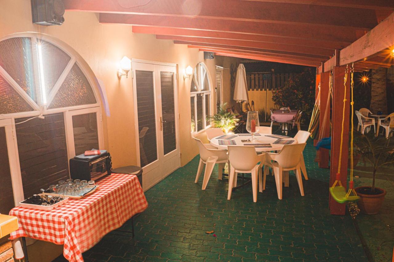 Courtesy Apartments Aruba Oranjestad Exteriör bild